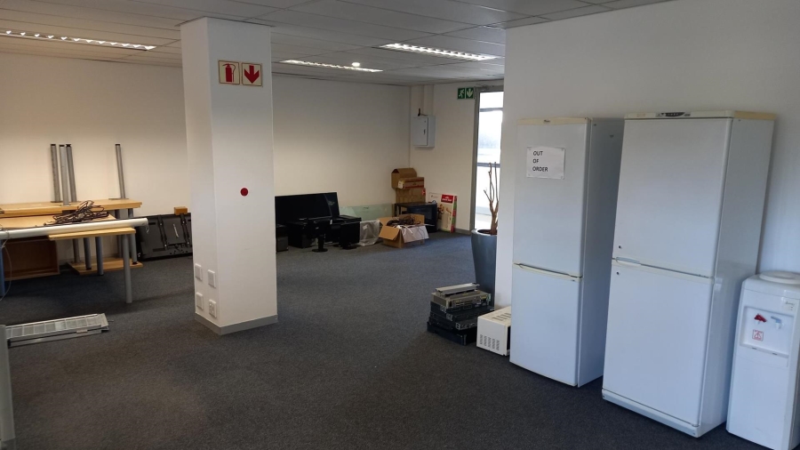 To Let commercial Property for Rent in Pinelands Western Cape
